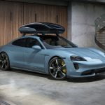 La Porsche lance un coffre de toit dédié à la Taycan