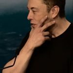 Elon Musk estime que le dogecoin pourrait être l'avenir des cryptomonnaies, mais conseille d ...