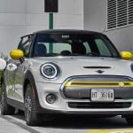 La MINI Cooper SE 2022 obtient une gamme EPA et une efficacité accrues