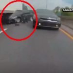 Une Tesla filme un crash entre une auto et un camion