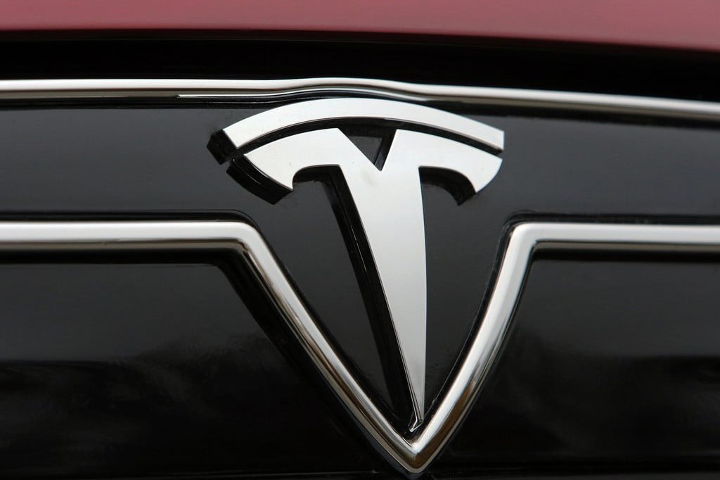 Tesla renonce au Bitcoin pour le paiement de ses voitures