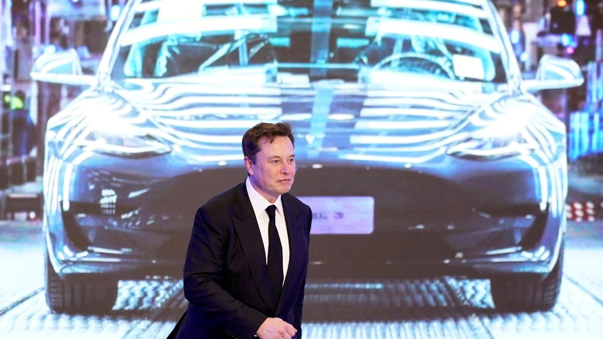 Tesla rappelle 285000 voitures en Chine pour risque de collision
