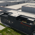 SKI obtient un prêt pour une deuxième usine en Hongrie - electrive.com