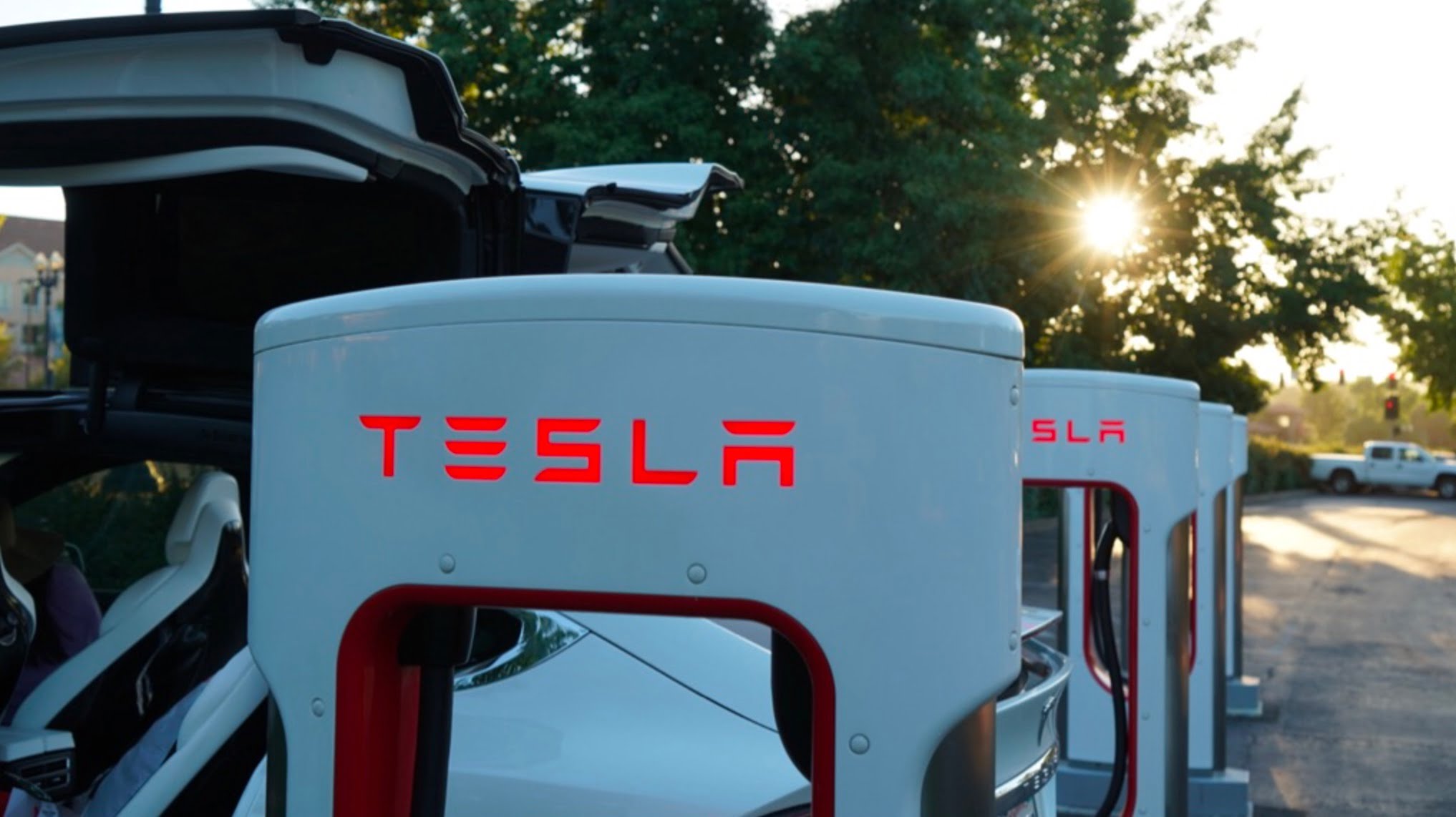 Tesla Model S Plaid premier essai routier: 0-60 mph en 1,99 seconde avec le mode drag strip est fou