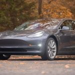 Image 1 : Tesla : la conduite autonome arrive en test, mais soyez prudent