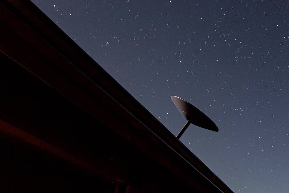 Tesla A t il Install Une Parabole Starlink Dans Une Station Su Pocket lint Electromobiliste