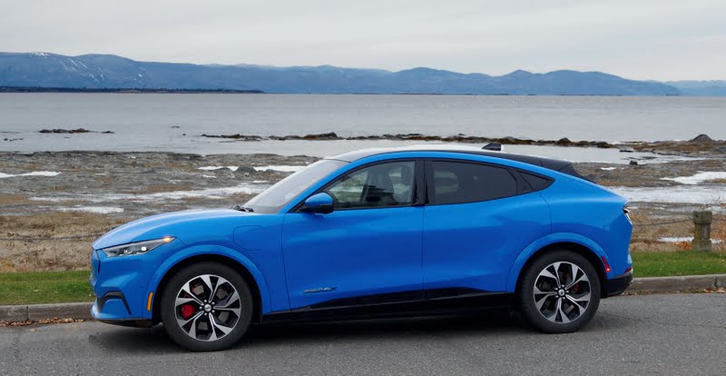 Ford Mustang Mach-E - Lot 4 - Ford vs Tesla - Comparatif intérieur