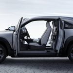 Mazda dit que sa première voiture électrique n'est pas si mal pour les acheteurs qui ont aussi une deuxième voiture pour les longues distances
