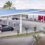 Tesla demande l'installation de stations Supercharger au Texas avec des connecteurs CCS