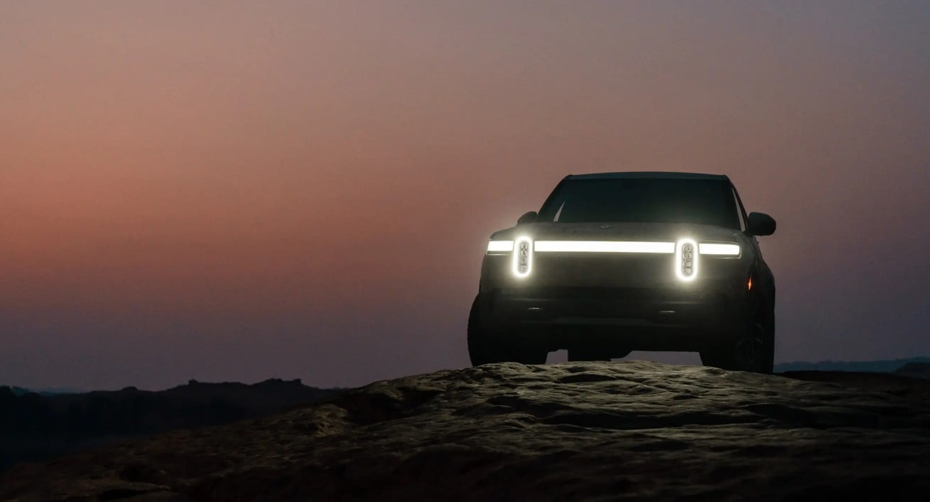 Rivian donne la priorité aux commandes R1 avec Large Battery Pack, les livraisons Max Battery Pack repoussées à 2023