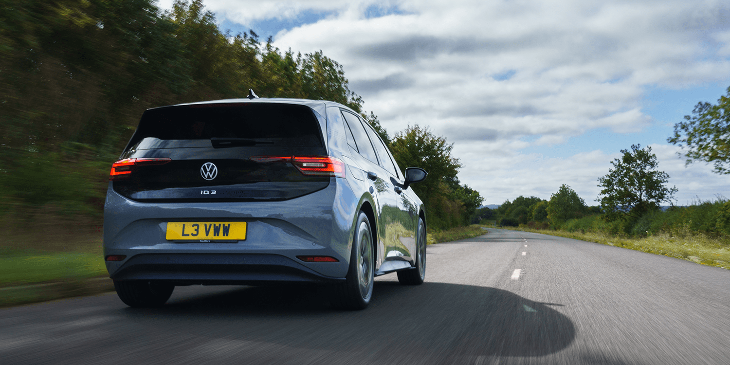 Le gouvernement britannique réduit à nouveau les subventions aux voitures électriques - electrive.com