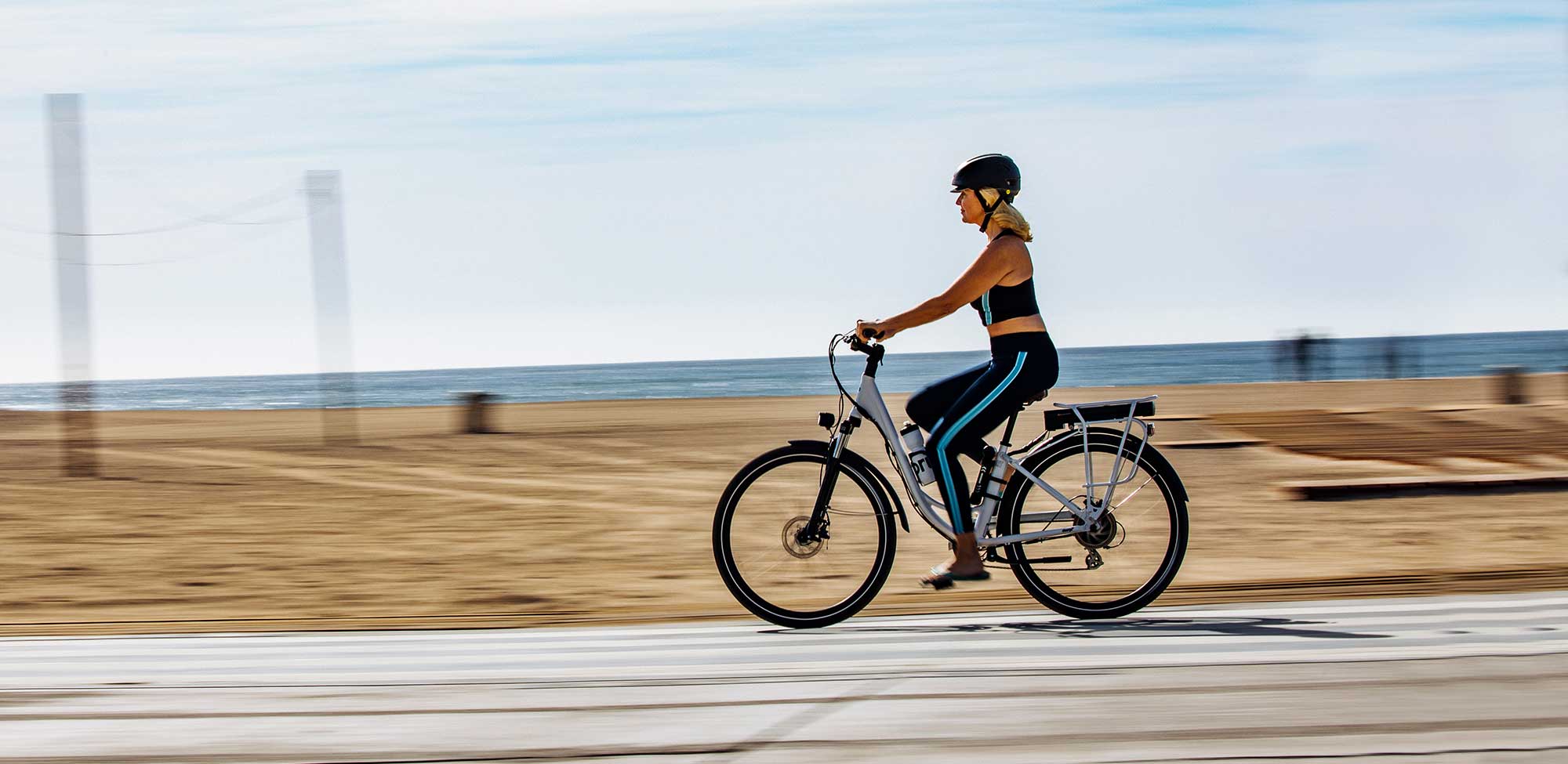 Vélos électriques avec accélérateur, pédale assistée, etc.