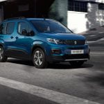 Peugeot e-Rifter électrique 2021 vue avant couleur bleu