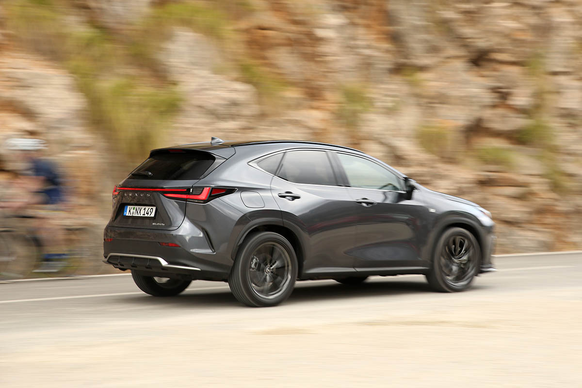 Publicité Lexus du résultat en marché haussier en 2021