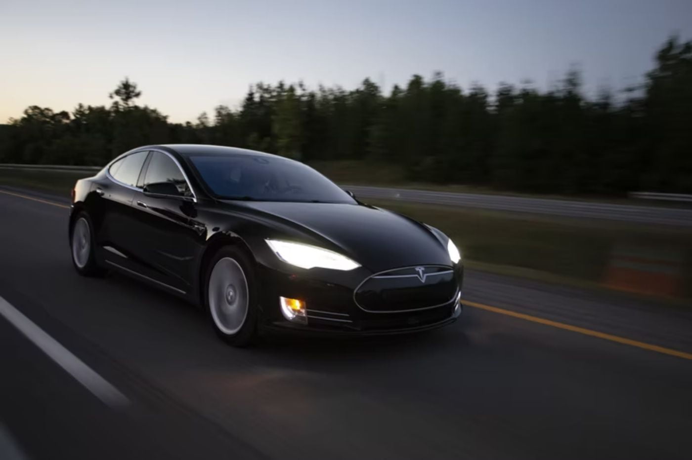 Une Tesla