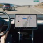 Tesla publie un nouveau rapport sur la sécurité du pilote automatique, montre des améliorations malgré des données limitées
