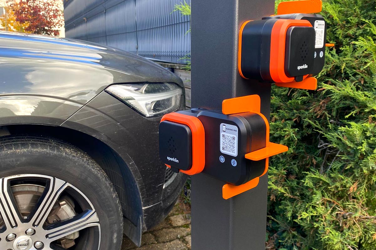 Prises de recharge 16 A connect&eacute;e low-cost Sparklin