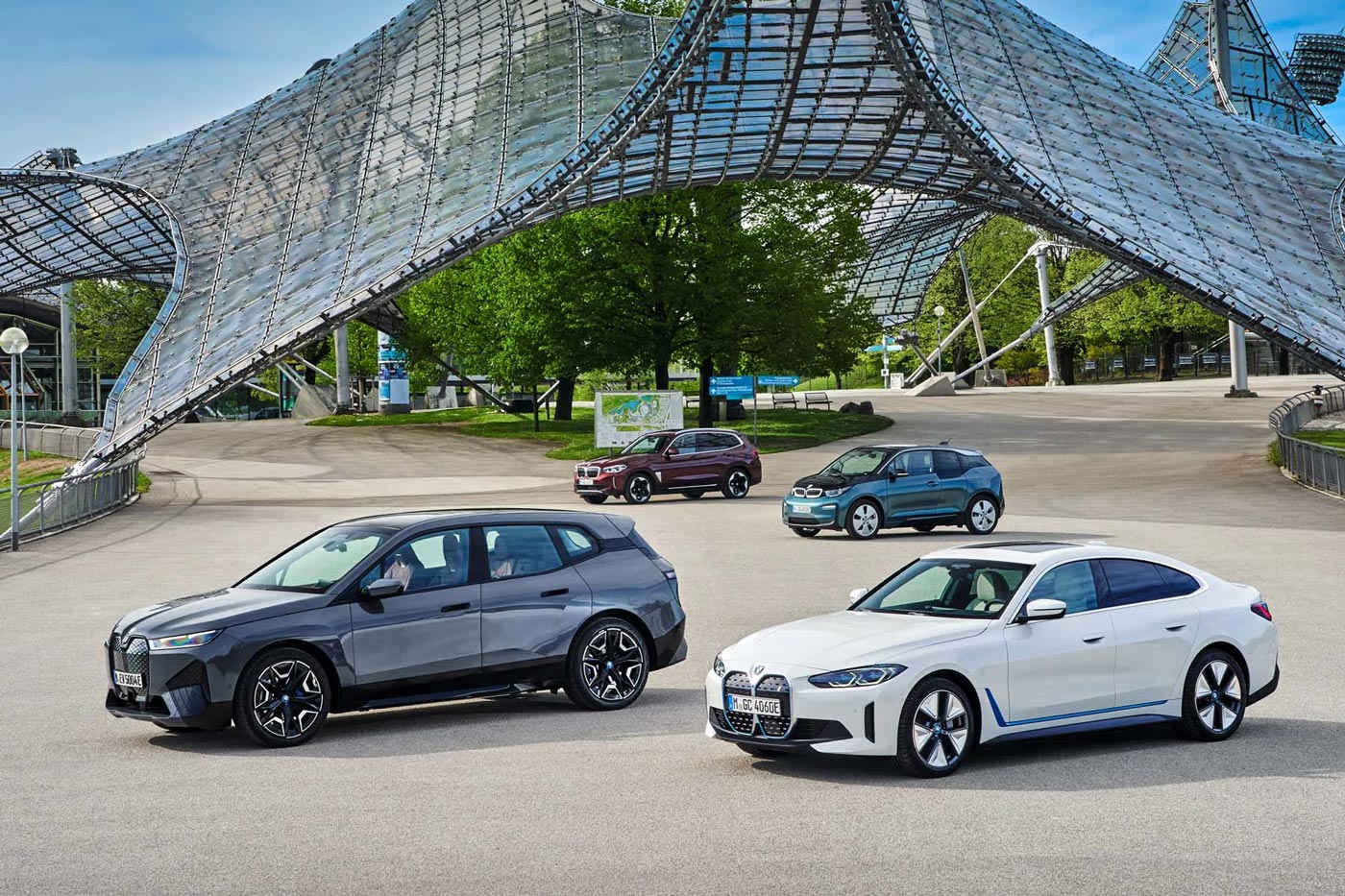Voiture électrique : record BMW boucle une année 2021