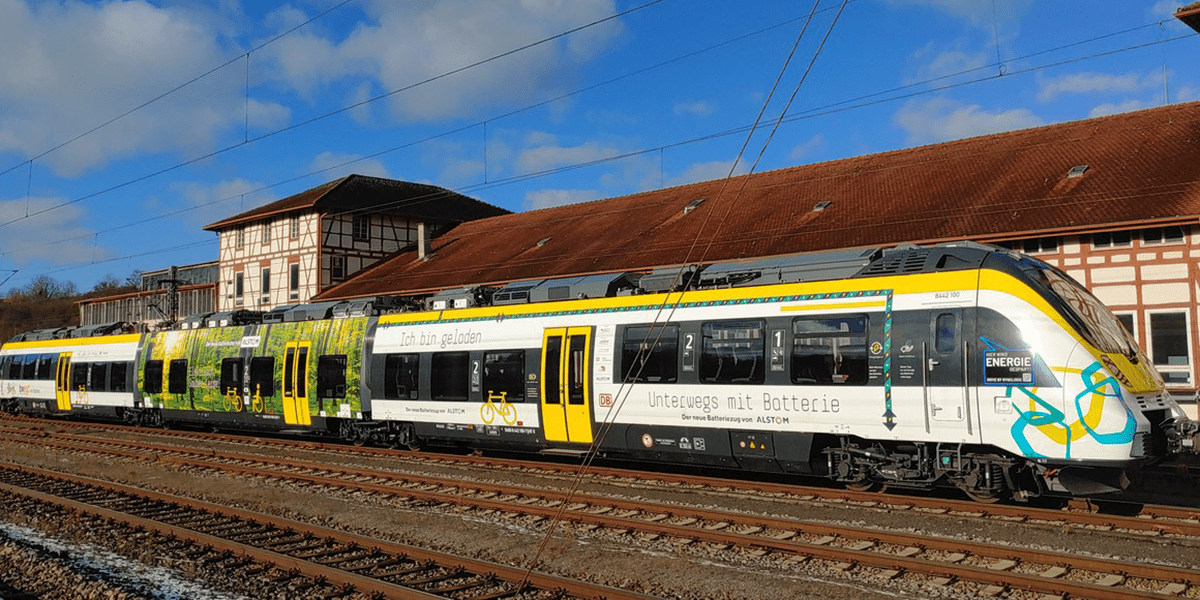 Alstom et Deutsche Bahn testent le premier train à batterie en service voyageurs - electrive.com