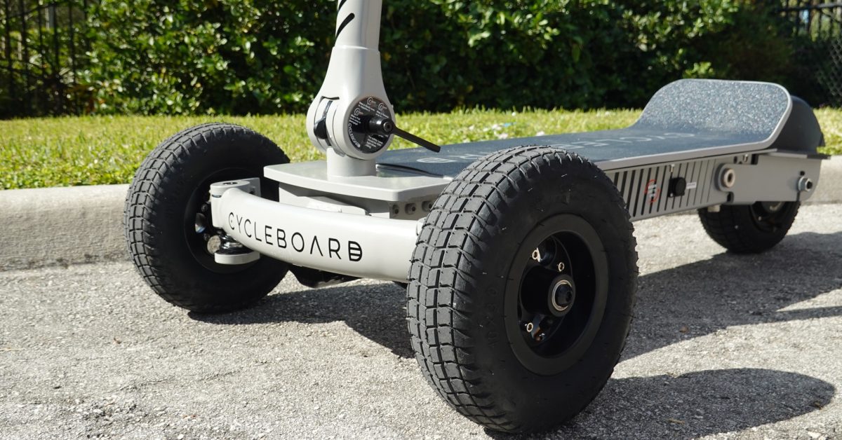 Revue CycleBoard Rover : Un mashup étrange mais excitant d'un scooter électrique et d'une planche à roulettes