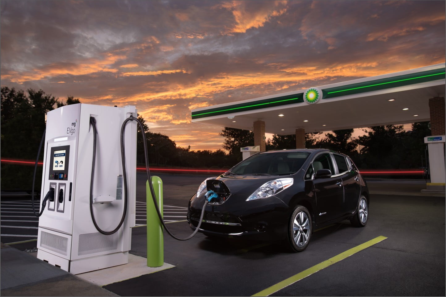 Les chargeurs rapides sont presque aussi rentables que les pompes à essence, affirme un dirigeant de BP