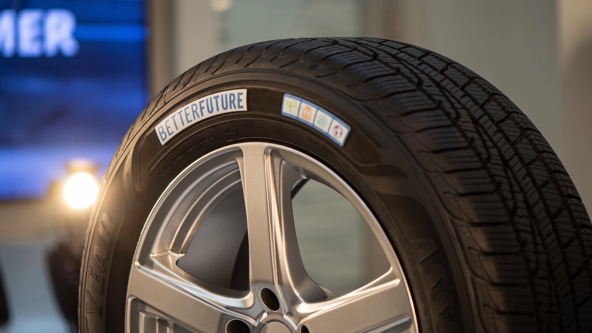 Goodyear montre comment fabriquer des pneus avec moins de pétrole et d'émissions