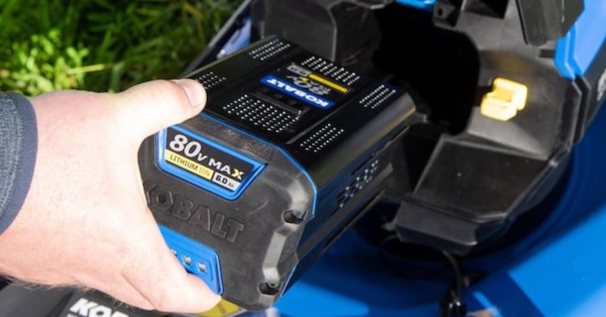 Arrêtez d'utiliser de l'essence et de l'huile en 2022 avec la tondeuse électrique 80V de Kobalt à 449 $, plus dans les nouvelles offres vertes