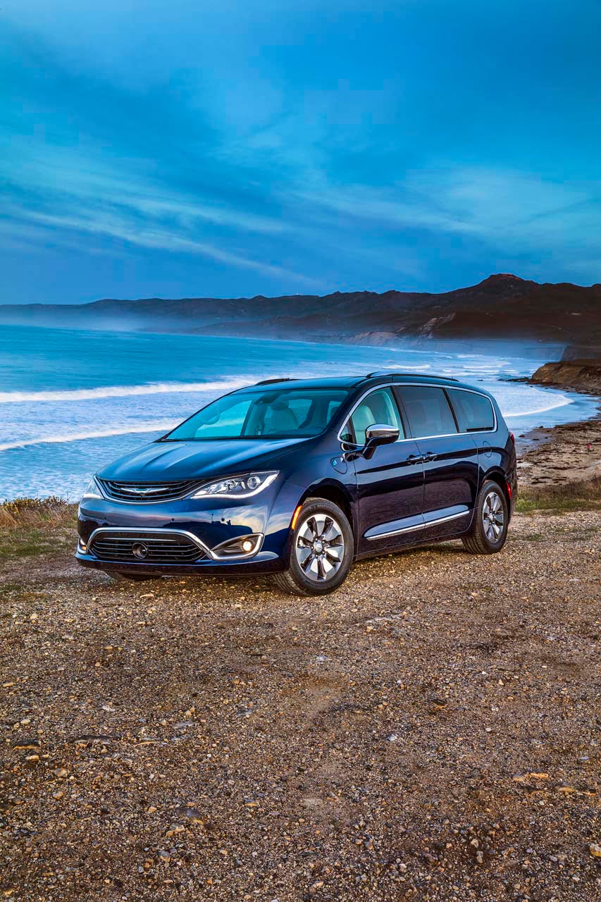 Chrysler Pacifica hybride 2017-2018 : évitez de recharger en raison du risque d'incendie, avertit le constructeur automobile