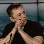 Elon Musk aurait pu en fait donner suite à un «don pour mettre fin à la faim dans le monde» alors que Tesla révèle qu'il a fait don de milliards d'actions