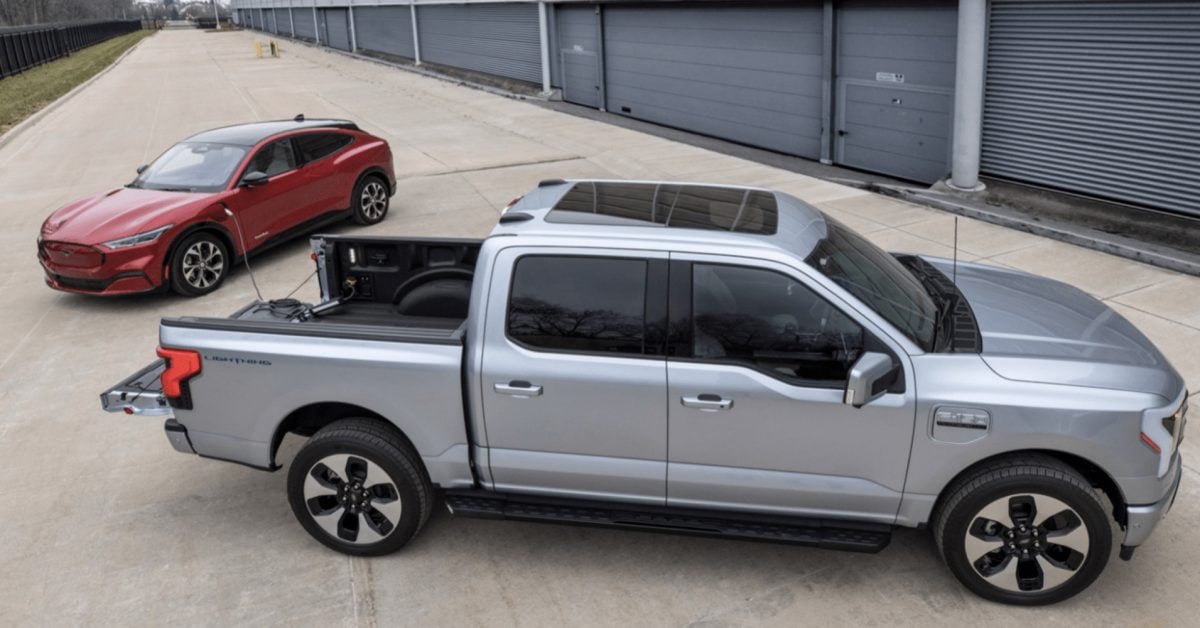 Le PDG de Ford a déclaré que la société réduirait les allocations aux concessionnaires facturant des majorations « déraisonnables » sur le pick-up électrique F-150 Lightning