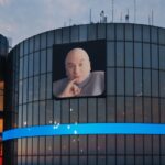 La campagne du Super Bowl de GM présente des personnages d'Austin Powers utilisant la technologie Ultium EV pour sauver le monde, puis le prendre en charge