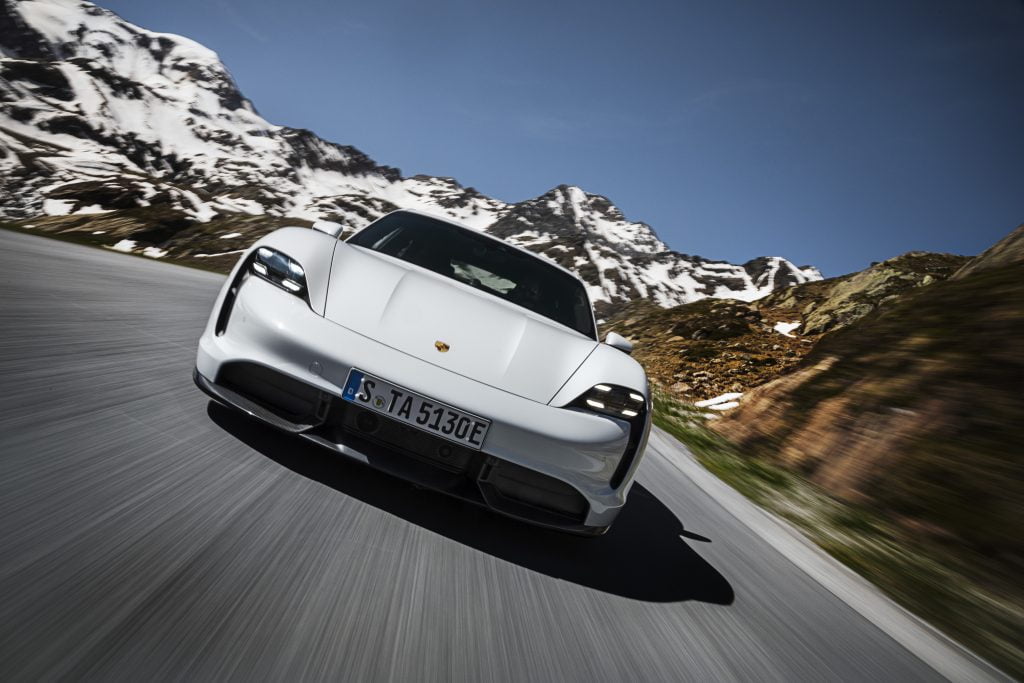 Porsche Taycan dépasse toutes les ventes de voitures ICE en Norvège, les véhicules électriques prennent 83,7% de part de marché en janvier.
