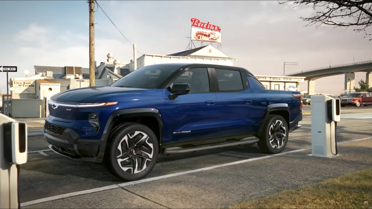 Annonces EV du Super Bowl LVI 2022 : Silverado EV des Sopranos, Dr. EVil, Zeus et l'iX, plus