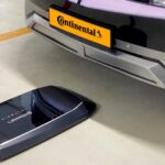 Le "robot de charge" automatisé revendique la commodité de la charge sans fil avec une connexion physique