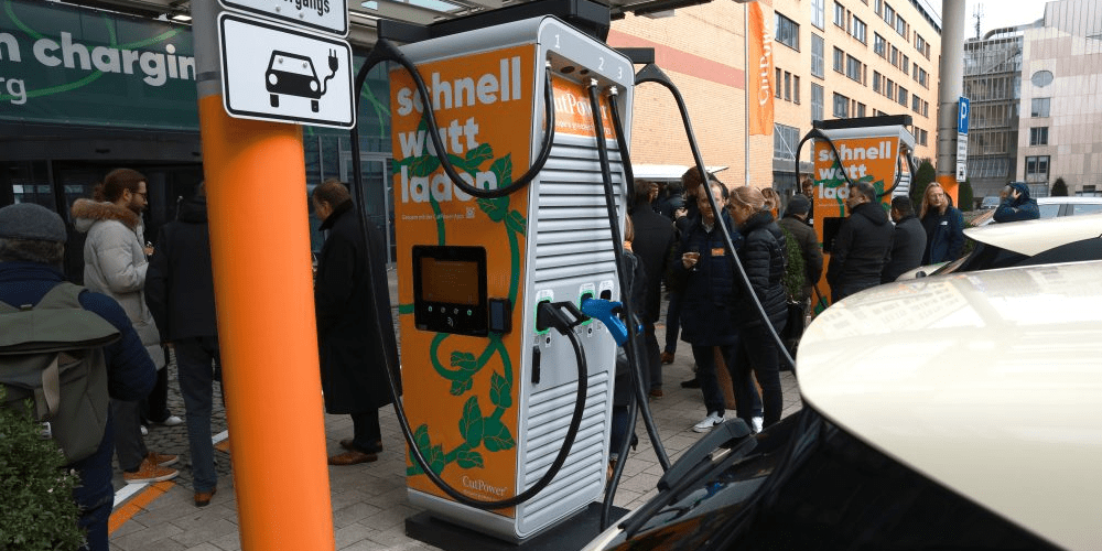 Cut Power ouvre un parc de recharge rapide dans le centre de Hambourg - electrive.com