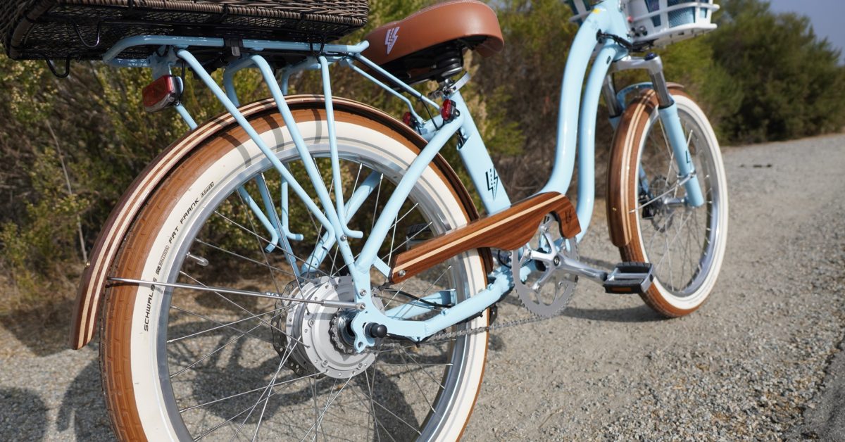 Revue du modèle Y de Electric Bike Company : Obtenir des vibrations de croiseur californien sur un vélo électrique fabriqué aux États-Unis