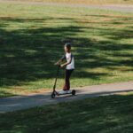 Le scooter électrique Highlander de Hover-1 est idéal pour les promenades de printemps à 230 $, plus dans New Green Deals