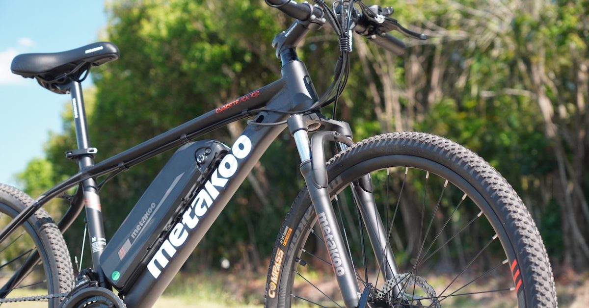 Le vélo électrique Metakoo Cybertrack 100 avec une autonomie de 37 miles tombe à 550 $, plus dans les nouvelles offres vertes