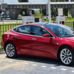 Pays-Bas : Tesla libère tous les superchargeurs pour les marques tierces - electrive.com