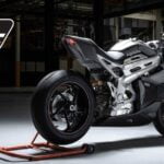 La conception de la moto électrique de Triumph révélée alors que la moto se rapproche de la production