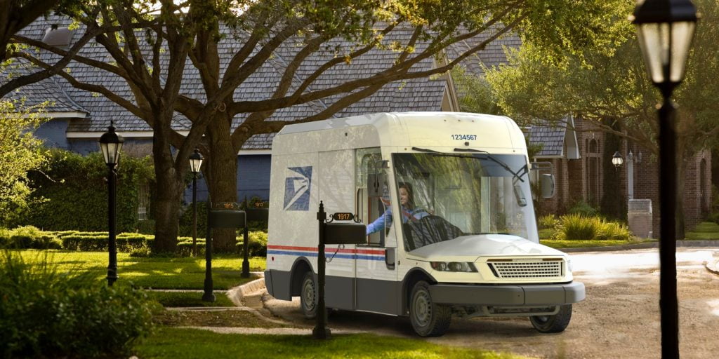 USPS annonce son intention de commander 5 000 véhicules électriques et d'atteindre 70 % d'électrification de la flotte