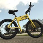 Revue de JackRabbit : Ce "micro vélo électrique" de 20 mph à l'air étrange est juste assez drôle pour fonctionner très bien