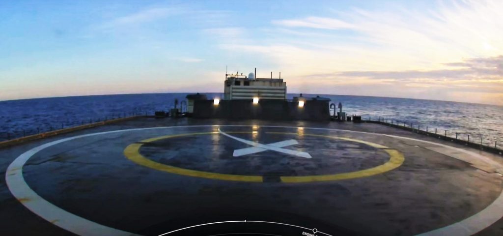 Le vaisseau drone de SpaceX quitte le port pour le sixième lancement consécutif de Starlink