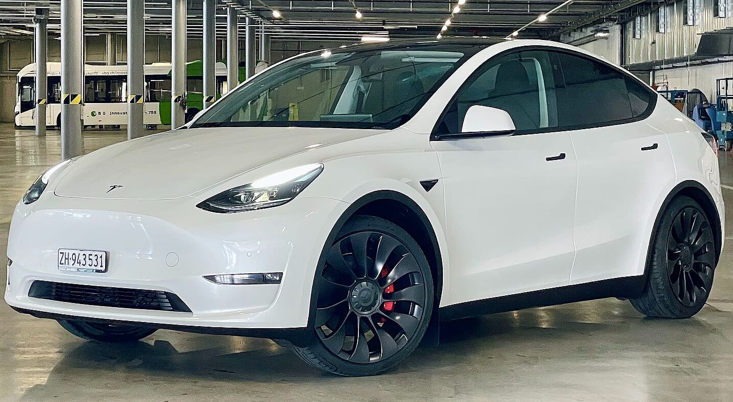Tesla pousse les essais du Model Y made in Germany en Suisse
