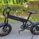 Critique : Vélo électrique BMX pliable Luna Eclipse à suspension intégrale et à gros pneus, dont le prix est en quelque sorte inférieur à 1 400 $.