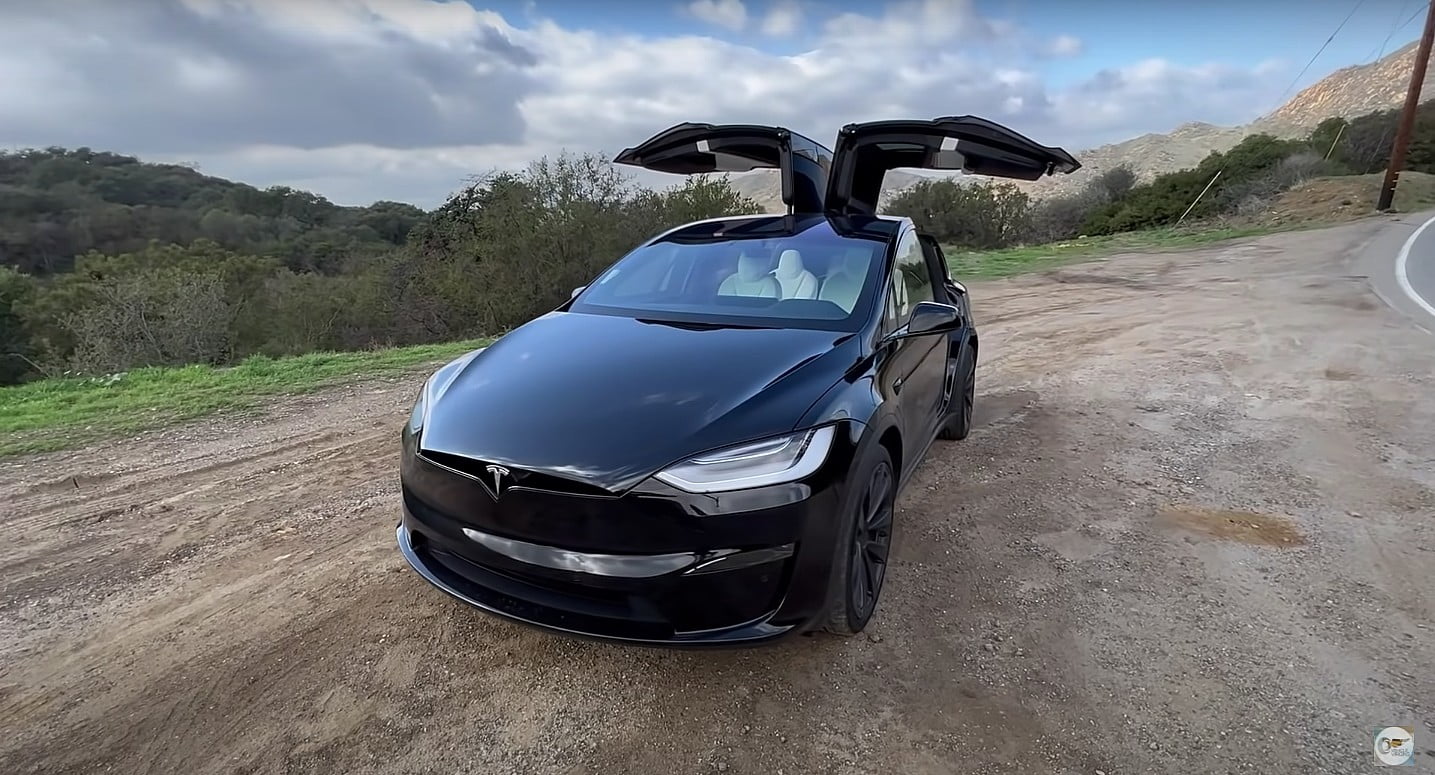 Tesla rappelle *une* 2022 Model X, remplace le véhicule pour cause de matériel manquant