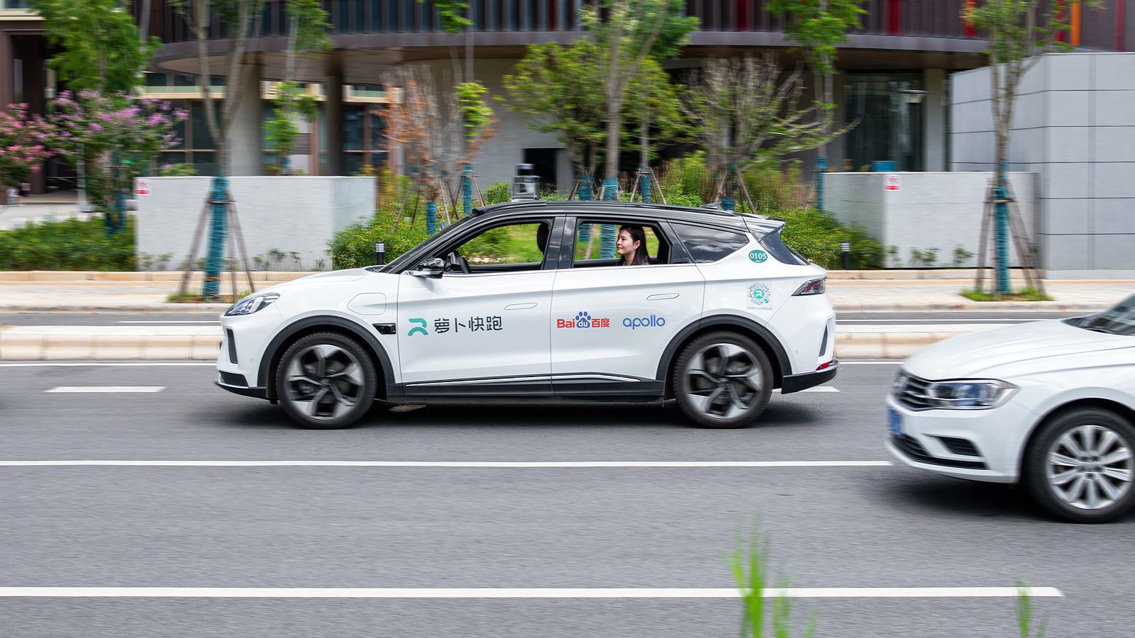 Elektrische Baidu Apollo RT6 Robotaxi is volledig autonoom rijdend