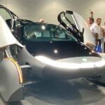 Aptera présente publiquement la version gamma de son véhicule électrique solaire d'une autonomie de 1 000 miles
