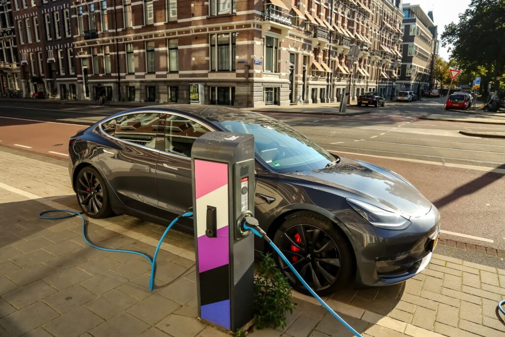 Assurer sa voiture électrique, est-ce cher ? | myelectriccar.co.uk