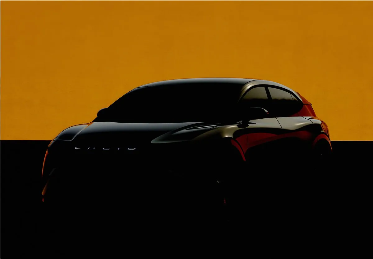SUV compact Lucid